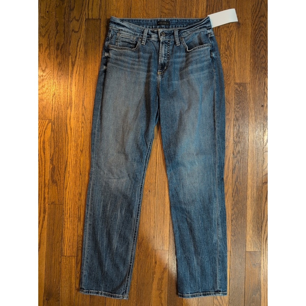 EUC Silver Jeans Co Womens Avery Straight Jeans 30x31‎ Light Edge Distressing